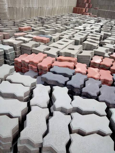 Kerb units manufacturer Pakistan - Etihad Crete